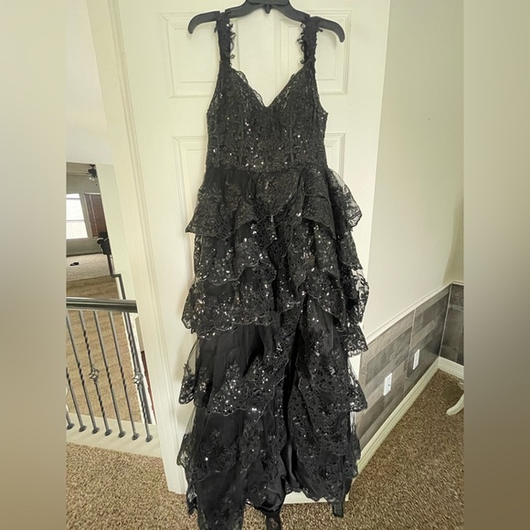 🔥 Dress with sequined appliqués multi-layers with slit - Picture 2 of 6